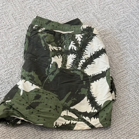 Nike ACG reservoir goat shorts - Picture 3 of 3
